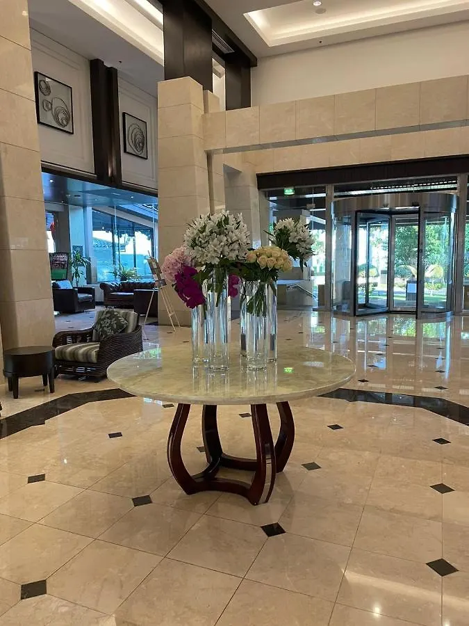 Anantara Hotel Apartment Palm Jumeirah Connected Anantara Hotel Dubai