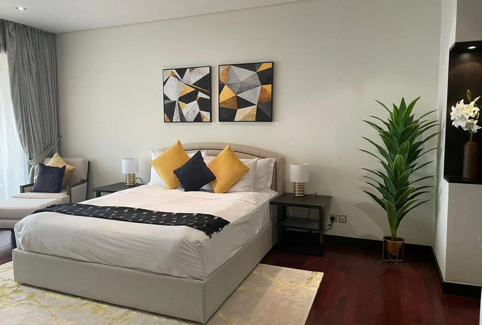 Anantara Hotel Apartment Palm Jumeirah Connected Anantara Hotel Dubai