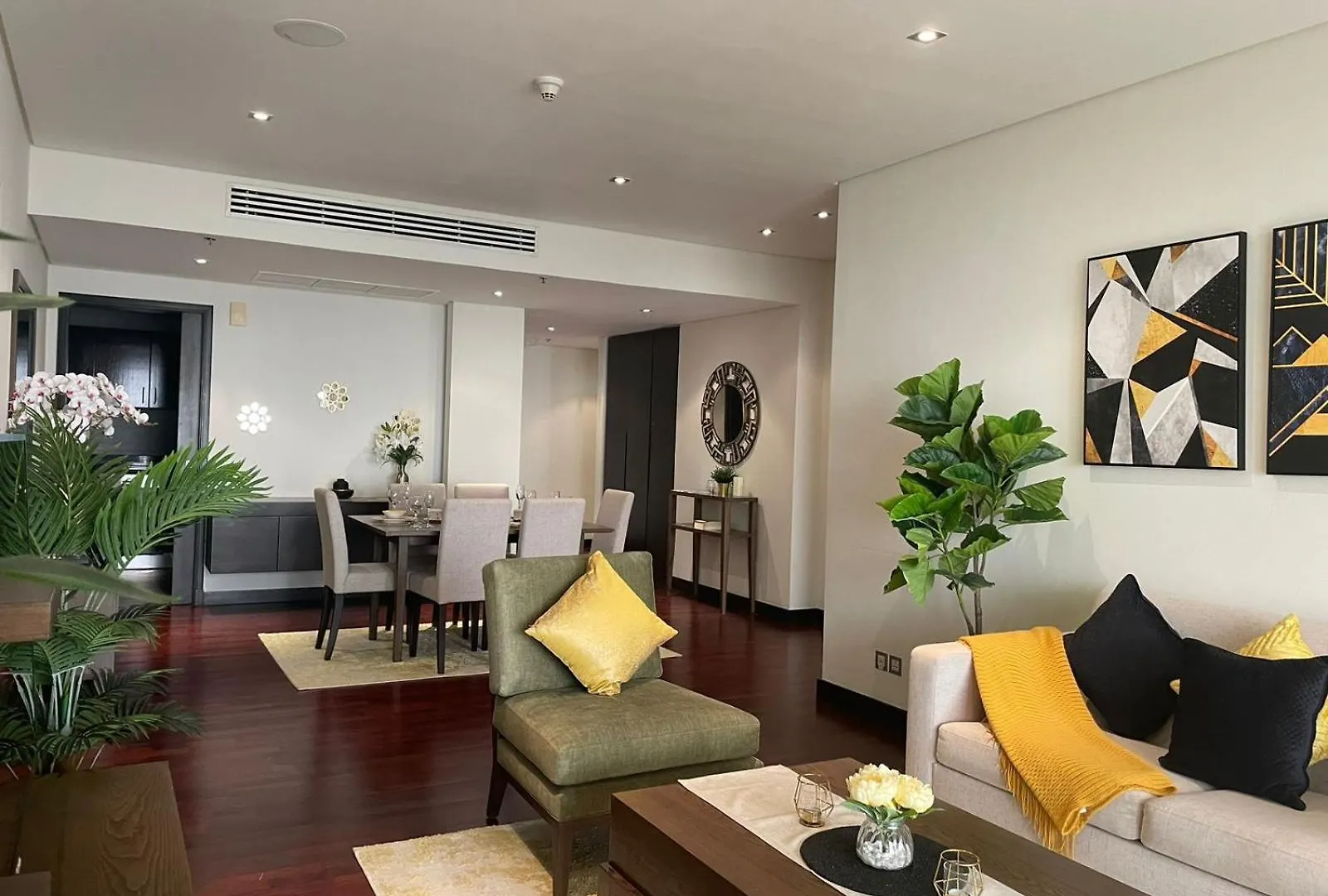 Anantara Hotel Apartment Palm Jumeirah Connected Anantara Hotel Dubai United Arab Emirates